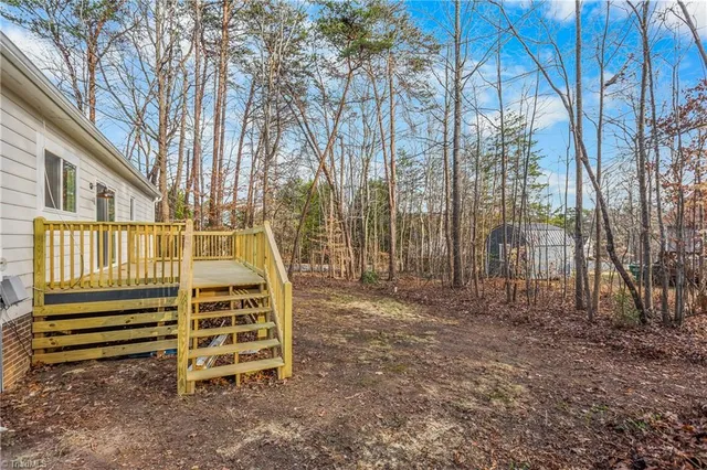 $319,000 | 976 Chatfield Drive, Jamestown, NC 27282