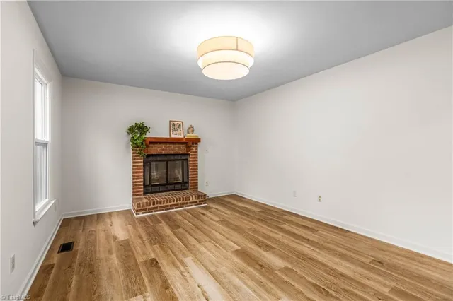 $319,000 | 976 Chatfield Drive, Jamestown, NC 27282