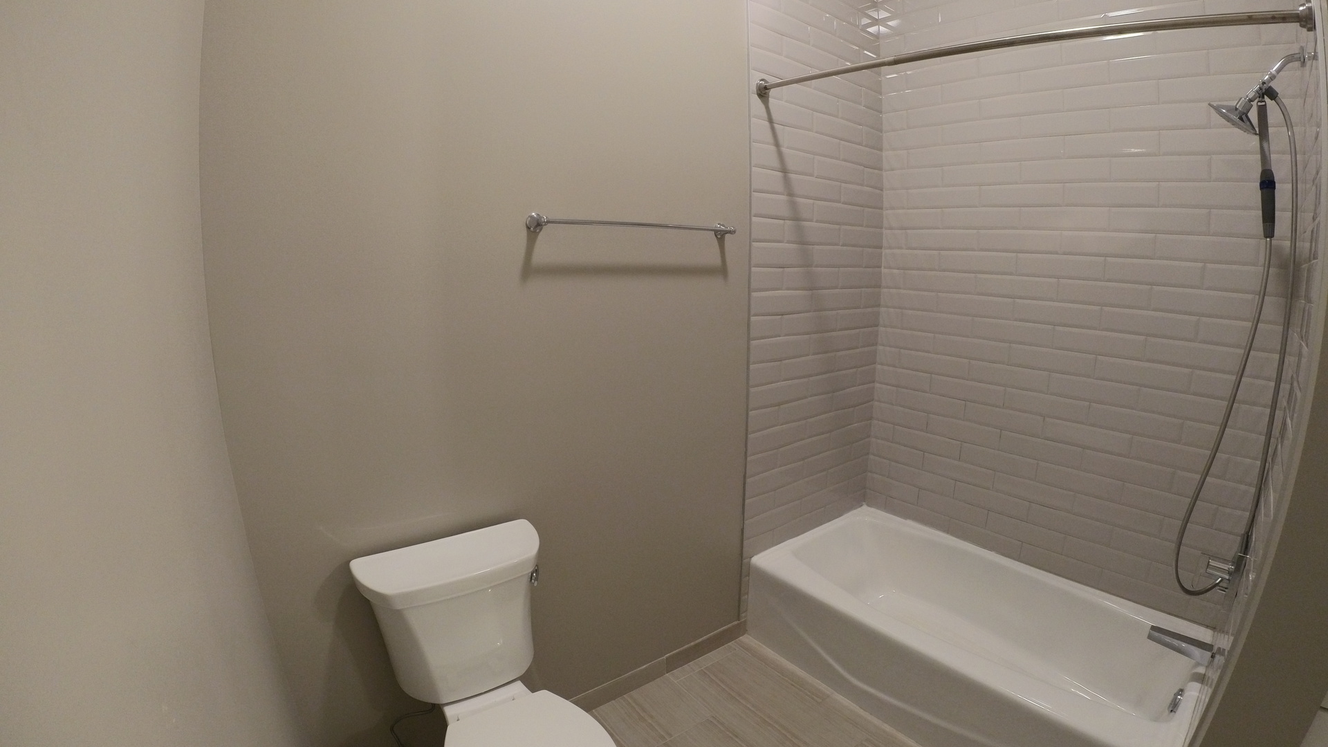 2050 North Clark Street, Unit 302 Chicago, IL 60614 - Photo 18 of 19