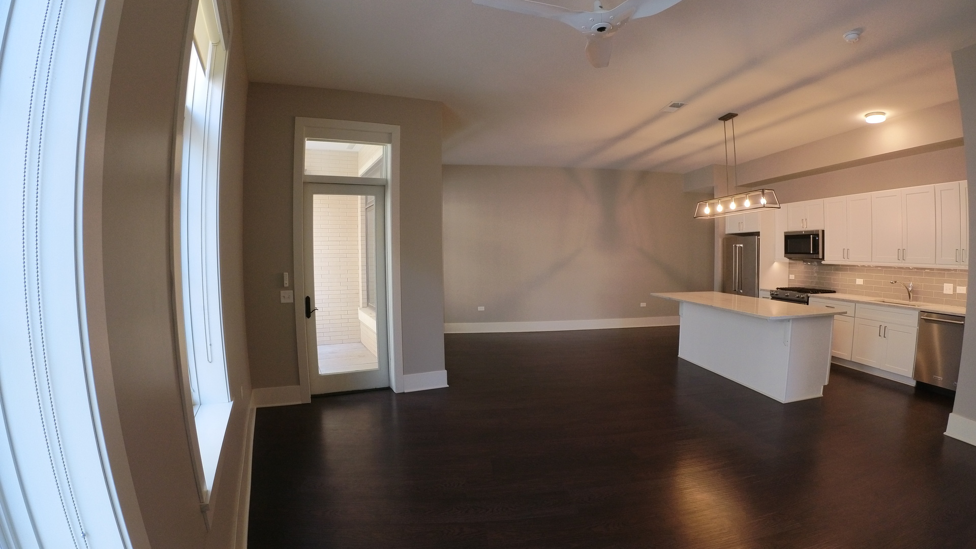 2050 North Clark Street, Unit 302 Chicago, IL 60614 - Photo 4 of 19