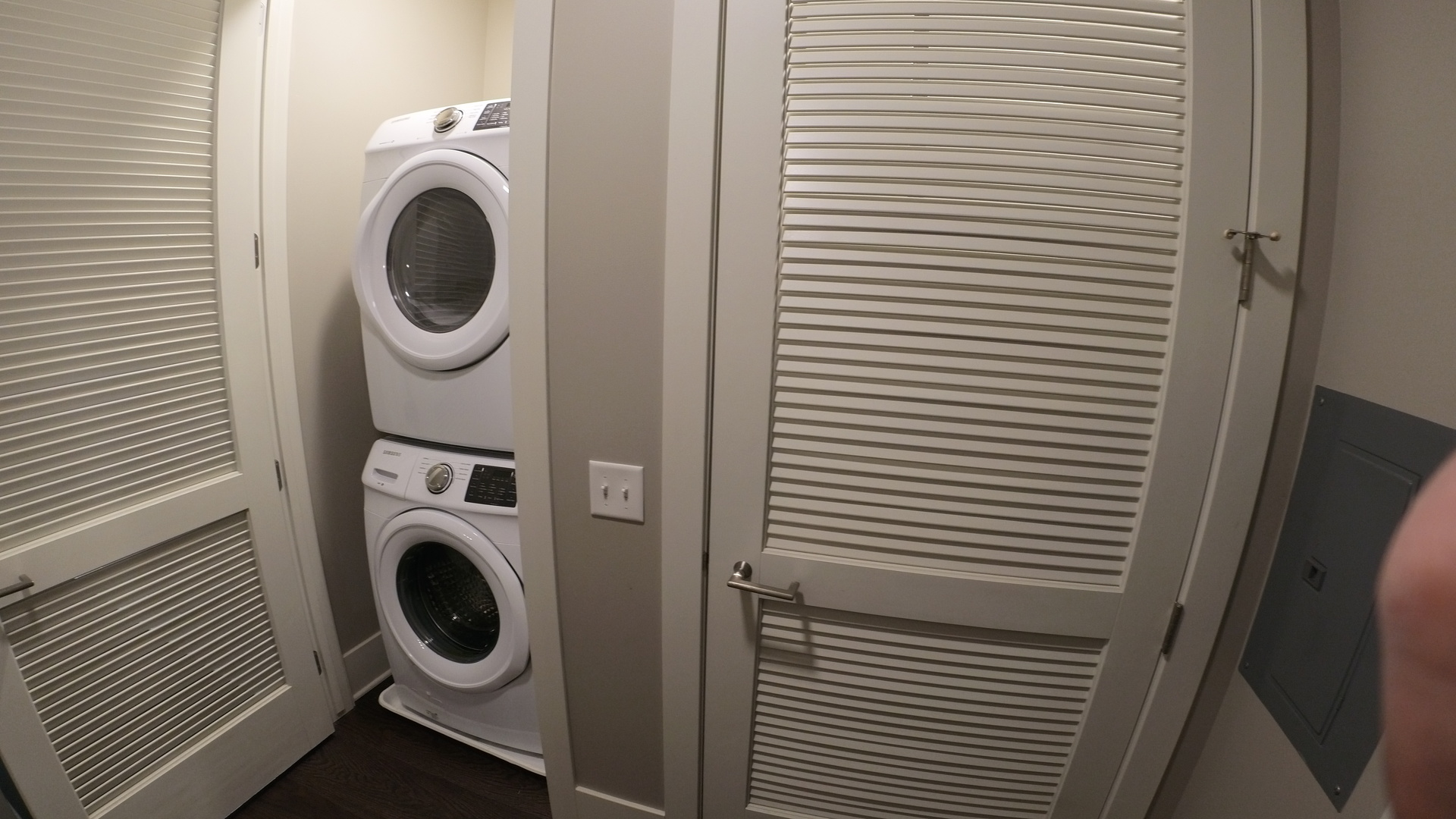 2050 North Clark Street, Unit 302 Chicago, IL 60614 - Photo 8 of 19