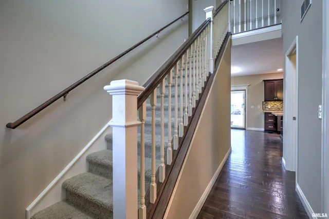 $2,400 | 2708 West Sesame Street, Dunlap, IL 61525