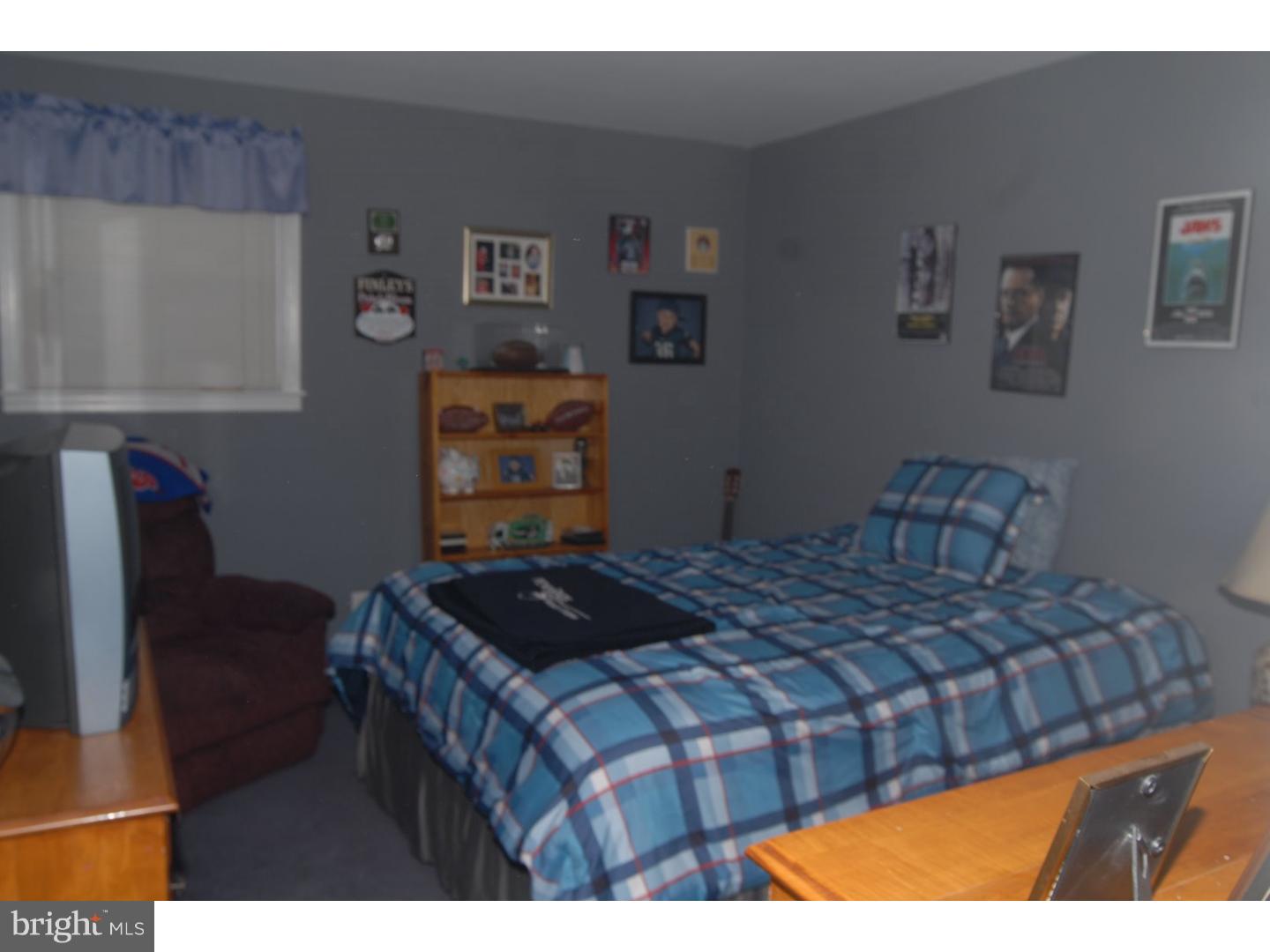 2723 Axe Factory Road Philadelphia, PA 19152 - Photo 17 of 24 Bedroom 2