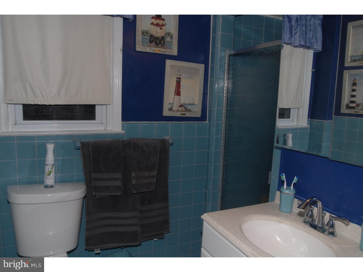 2723 Axe Factory Road Philadelphia, PA 19152 - Photo 20 of 24 Bathroom