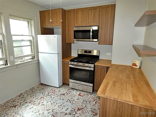 $1,750 | 135 Park Street, Buffalo, NY 14201