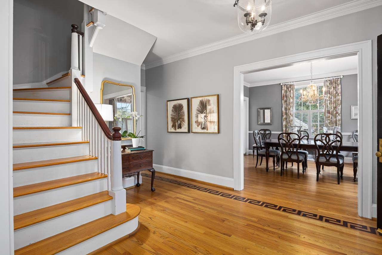 225 Hawthorne Road Raleigh, NC 27605 - Photo 4 of 33 Photo 4