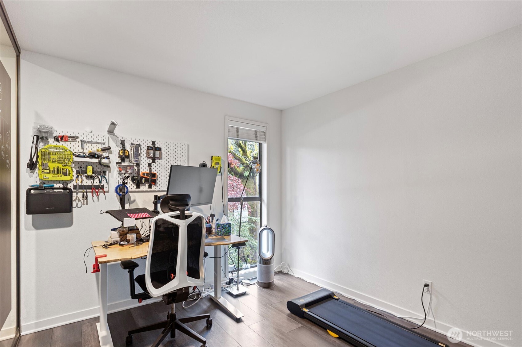 611 State Street, Unit 9 Kirkland, WA 98033 - Photo 18 of 36 a view of a workspace with furniture and a window