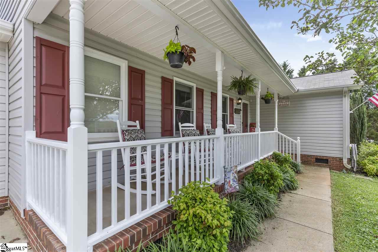 1327 Breazeale Road Belton, SC 29627 - Photo 3 of 24