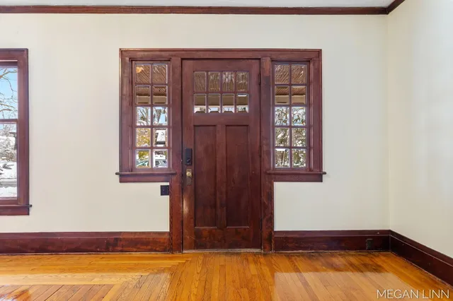 $625,000 | 186 West 12th Street, Holland, MI 49423