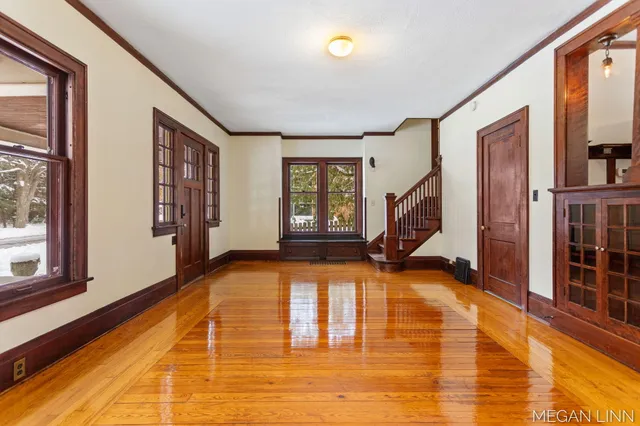 $625,000 | 186 West 12th Street, Holland, MI 49423