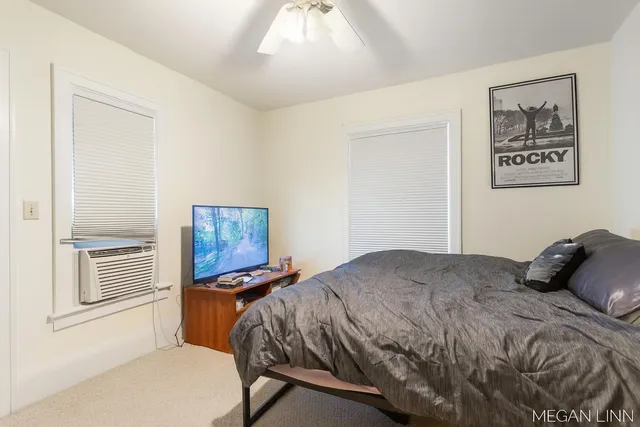 $625,000 | 186 West 12th Street, Holland, MI 49423