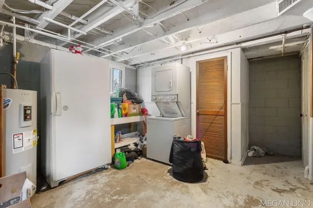 $625,000 | 186 West 12th Street, Holland, MI 49423