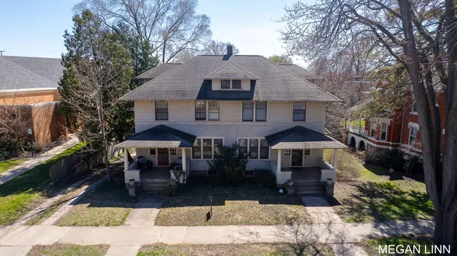 $625,000 | 186 West 12th Street, Holland, MI 49423