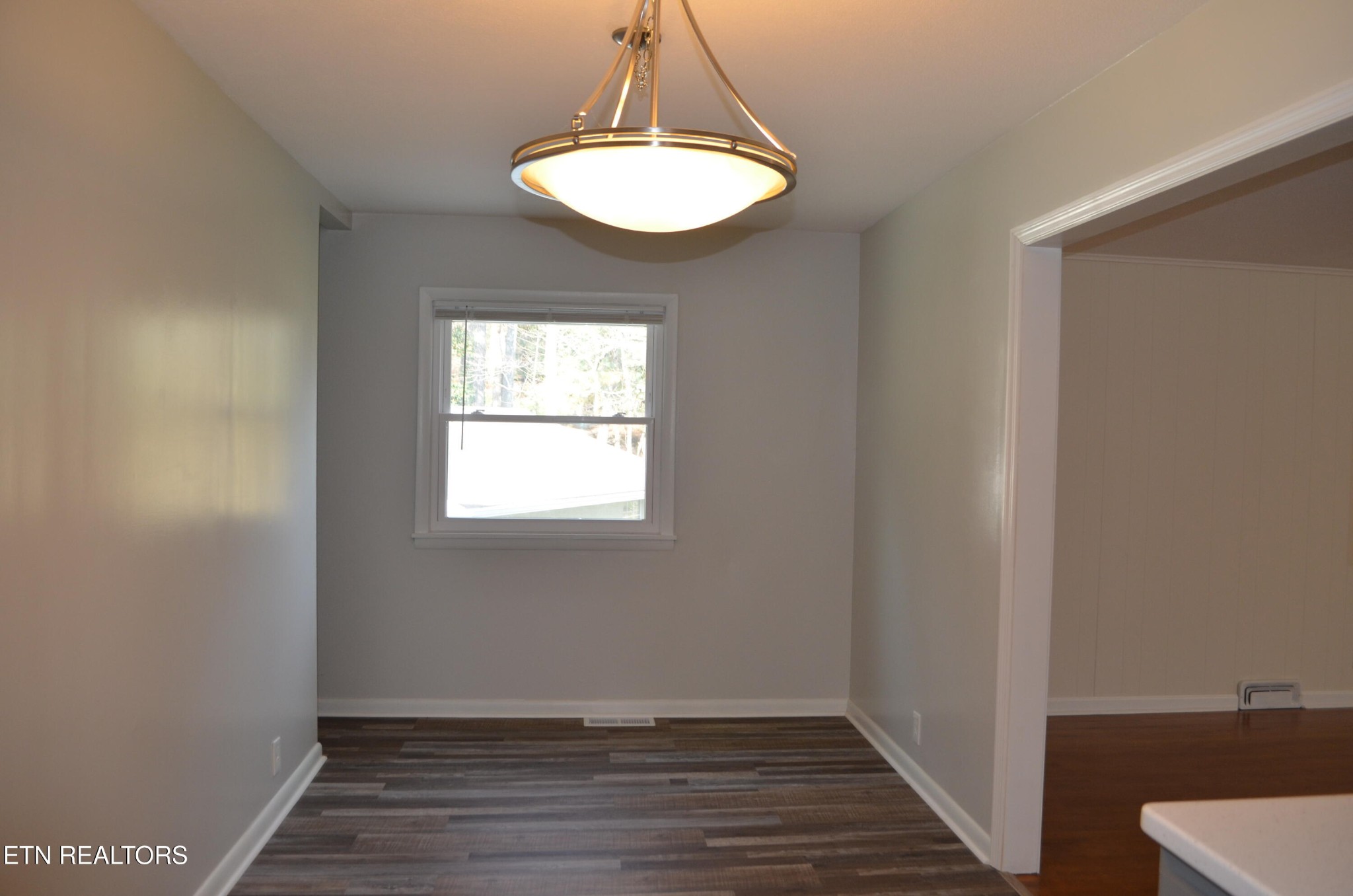 106 Cedar Lane Oak Ridge, TN 37830 - Photo 16 of 31 Gallery Image 16