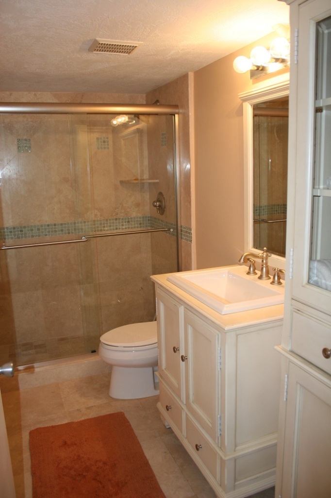 119 Bluebird Road Tavernier, FL 33070 - Photo 30 of 31 Downstairs Bathroom