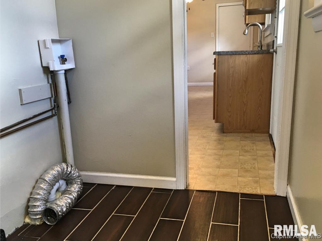 208 Edwin Street Brighton, IL 62012 - Photo 7 of 15 Gallery Image 7