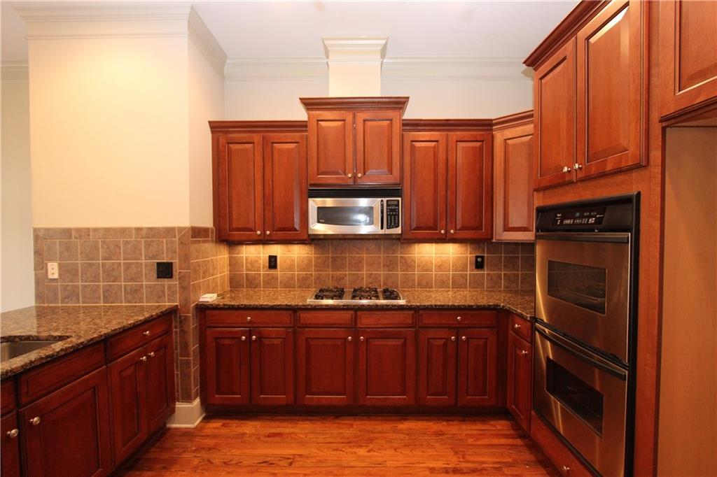 160 West Ridge Way Roswell, GA 30076 - Photo 11 of 30