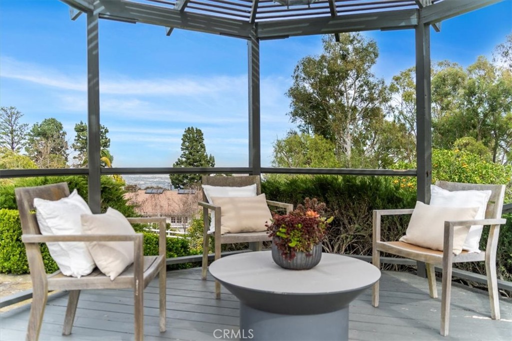19 Wideloop Road Rolling Hills, CA 90274 - Photo 35 of 35 a view of a chairs and table in the patio