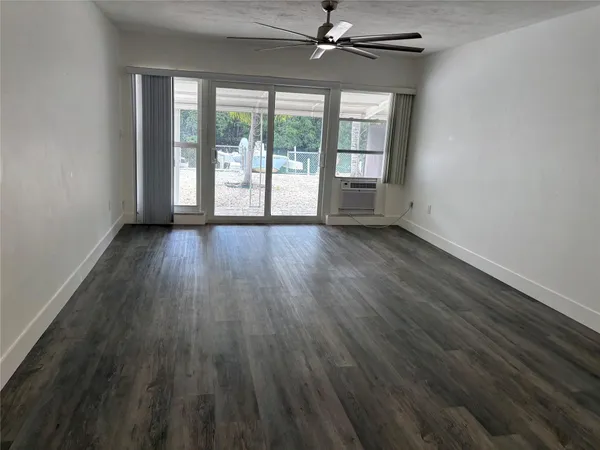 $2,000 | 13155 Emerald Drive, Unit 3, North Miami, FL 33181