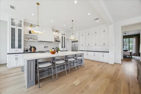 $1,799,000 | 1315 Gardenia Drive, Houston, TX 77018