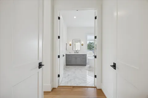 $1,799,000 | 1315 Gardenia Drive, Houston, TX 77018