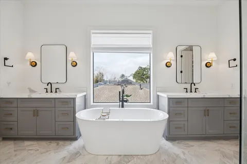 $1,799,000 | 1315 Gardenia Drive, Houston, TX 77018