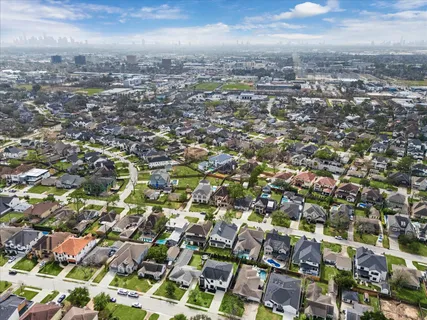 $1,799,000 | 1315 Gardenia Drive, Houston, TX 77018