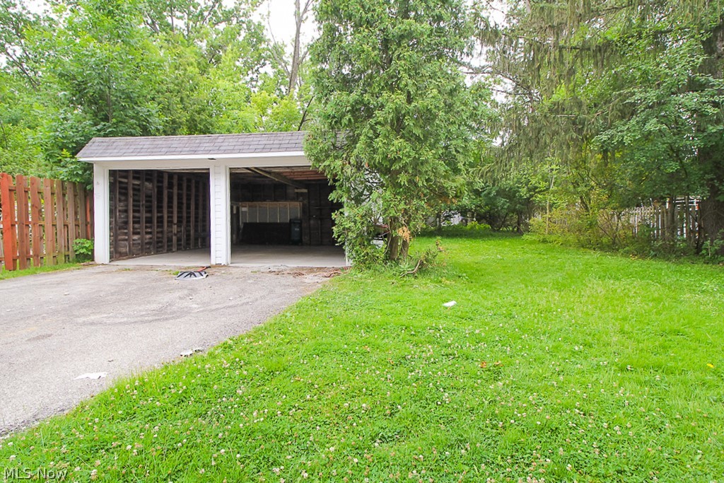 5164 Mayview Road Cleveland, OH 44124 - Photo 19 of 23