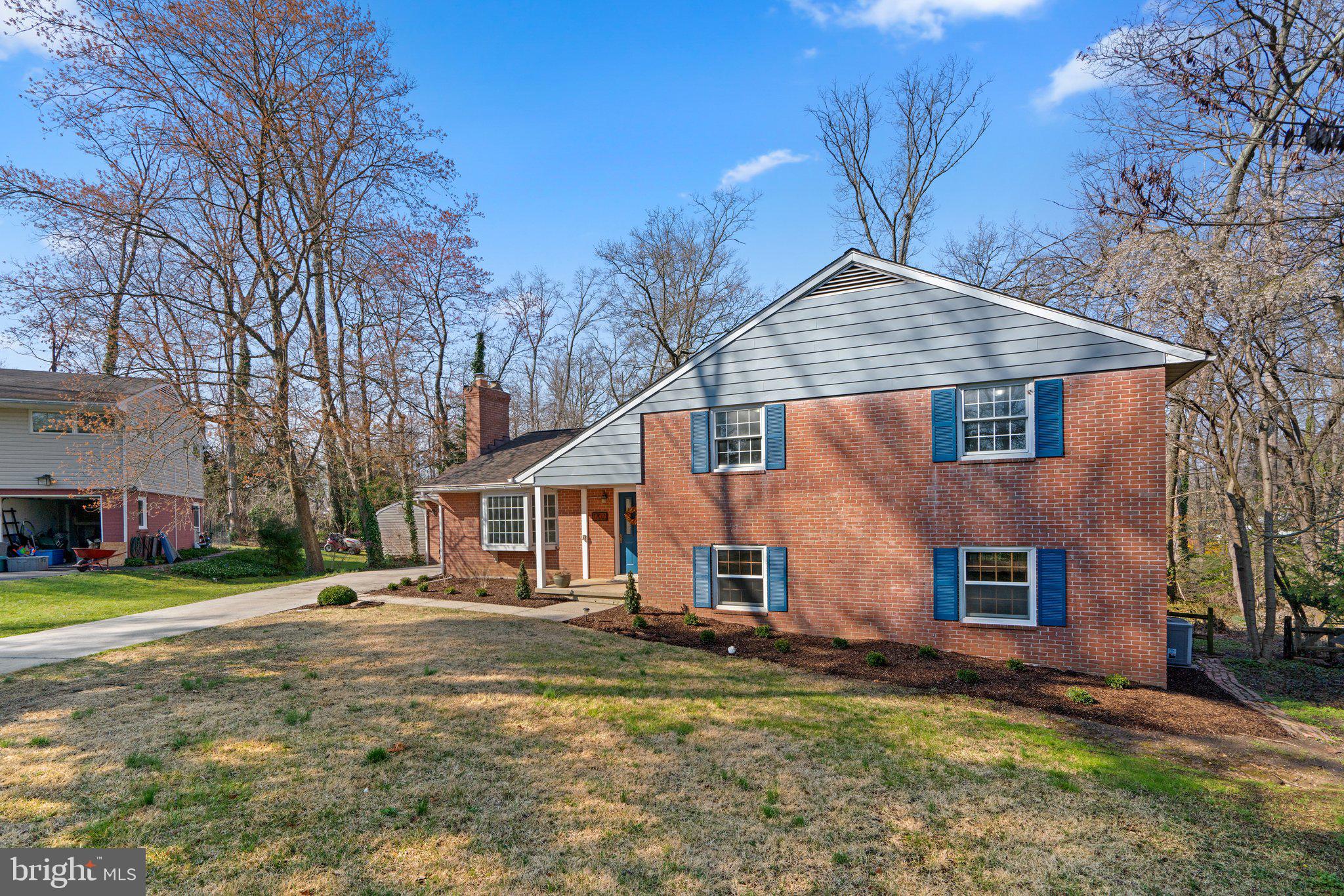 1702 Ridgely Garth Lutherville-Timonium, MD 21093 - Photo 4 of 45 Gallery Image 4