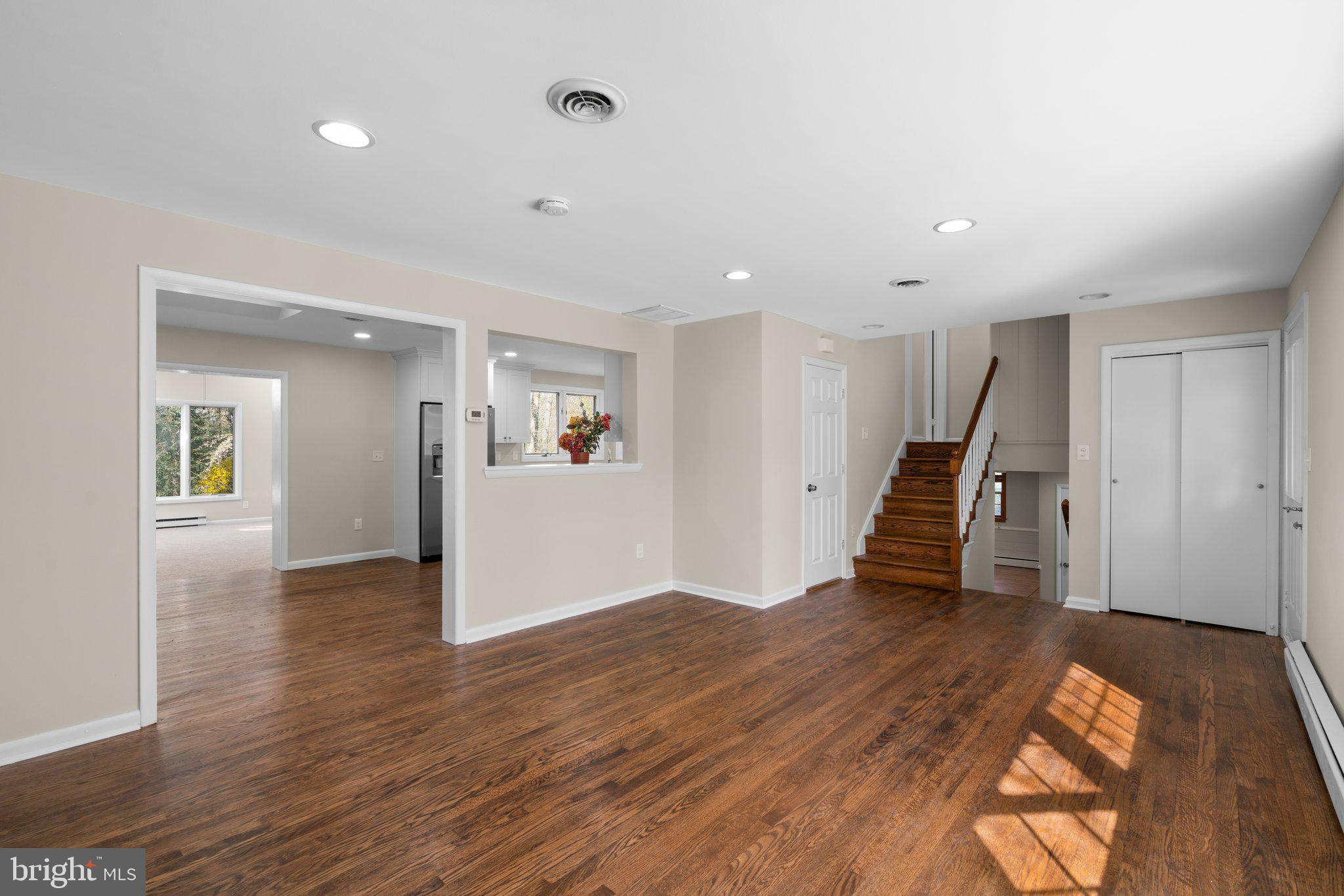 1702 Ridgely Garth Lutherville-Timonium, MD 21093 - Photo 7 of 45 Gallery Image 7