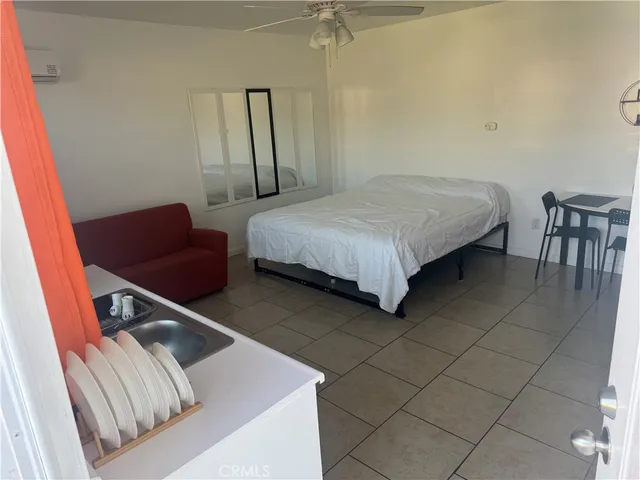 $1,900 | 6228 Alamo Avenue, Unit A, Bell, CA 90201