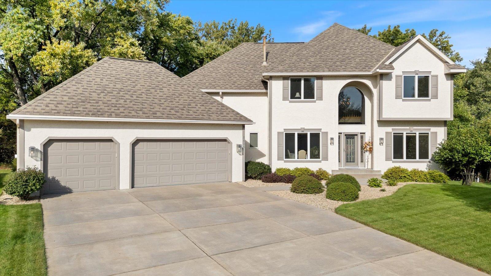 5605 St Albans Circle Shoreview, MN 55126 - Photo 1 of 89