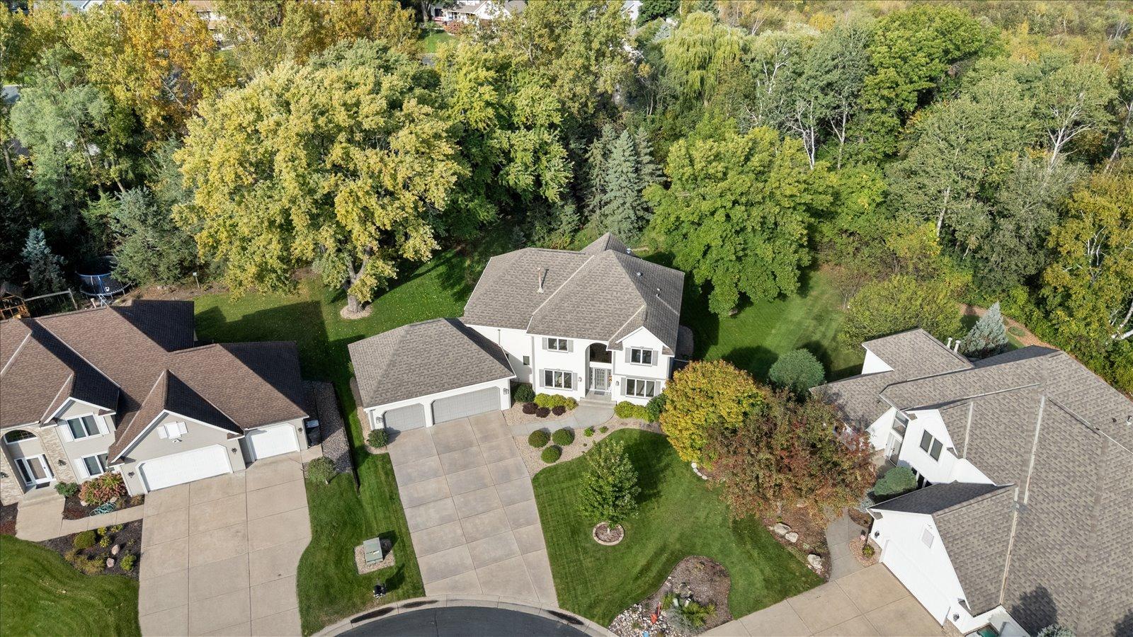 5605 St Albans Circle Shoreview, MN 55126 - Photo 2 of 89