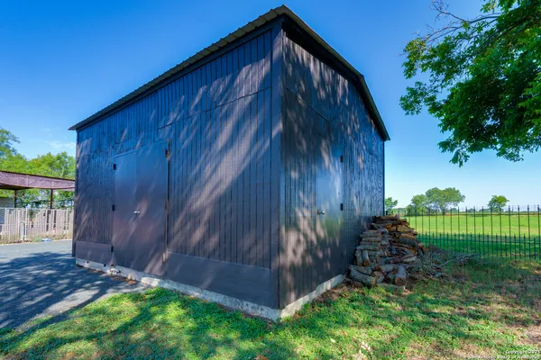 $1,738,999 | 10745-10767 Rosemar Lane, Adkins, TX 78101