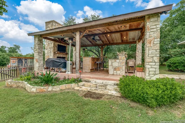 $1,738,999 | 10745-10767 Rosemar Lane, Adkins, TX 78101