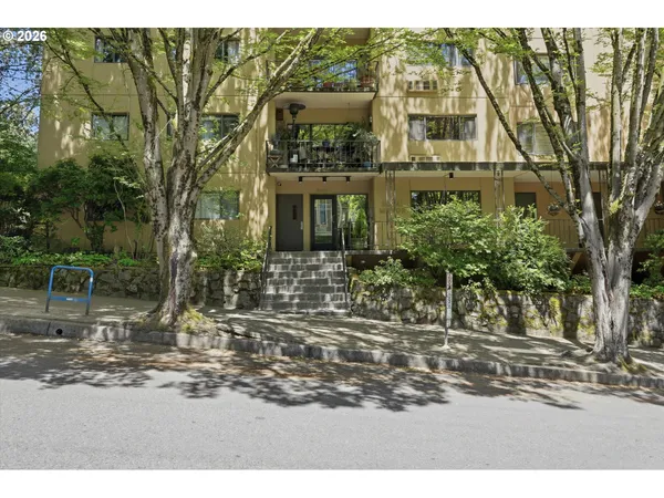 $324,900 | 2021 Southwest Main Street, Unit 41, Portland, OR 97205