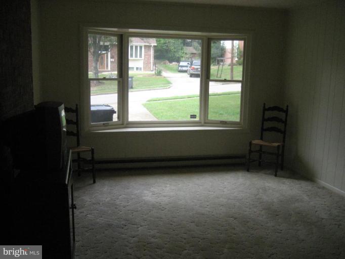 5503 Callander Drive Springfield, VA 22151 - Photo 9 of 28 a view of an empty room with a window