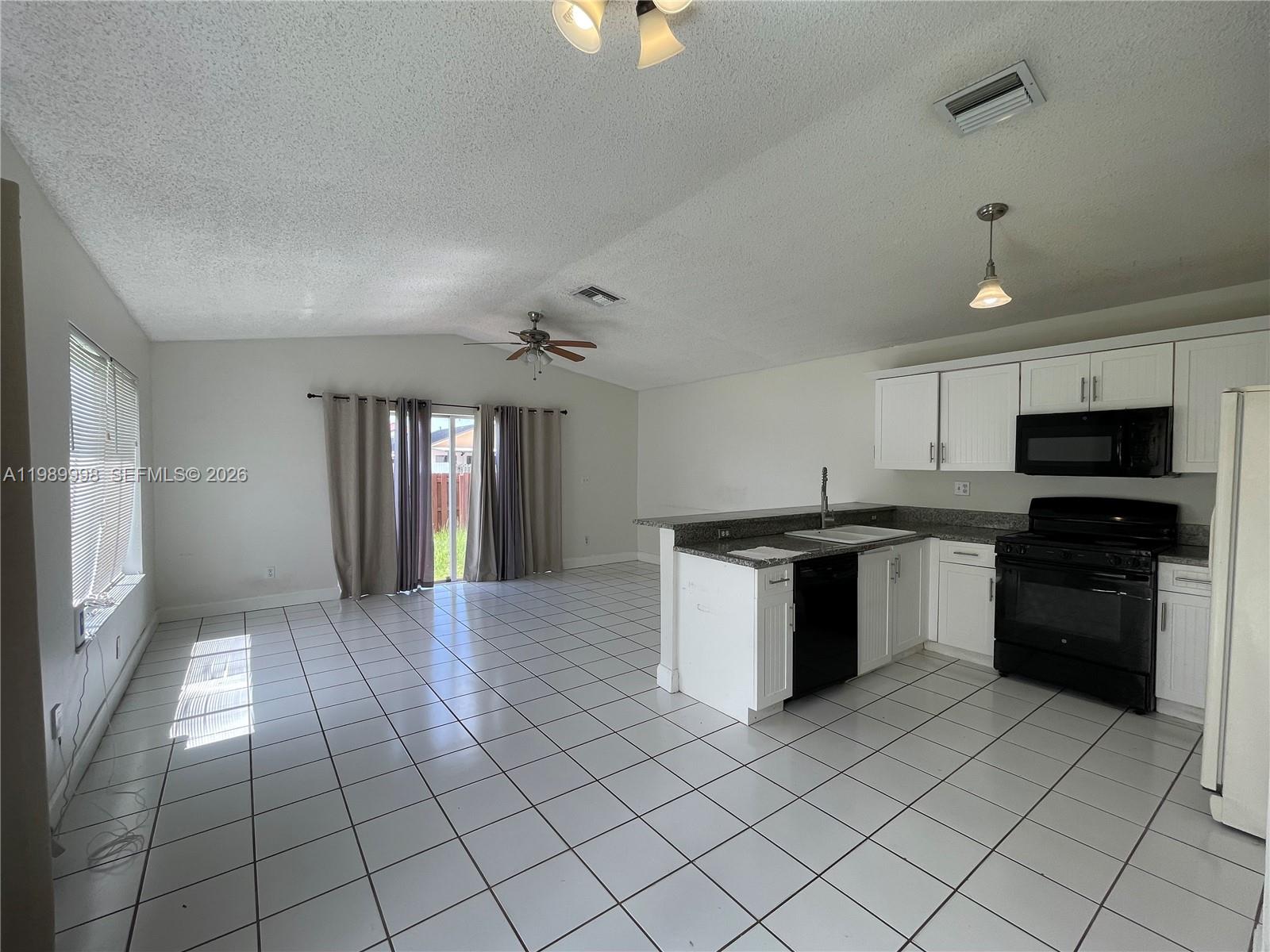 14252 Southwest 175th Terrace Miami, FL 33177 - Photo 33 of 51