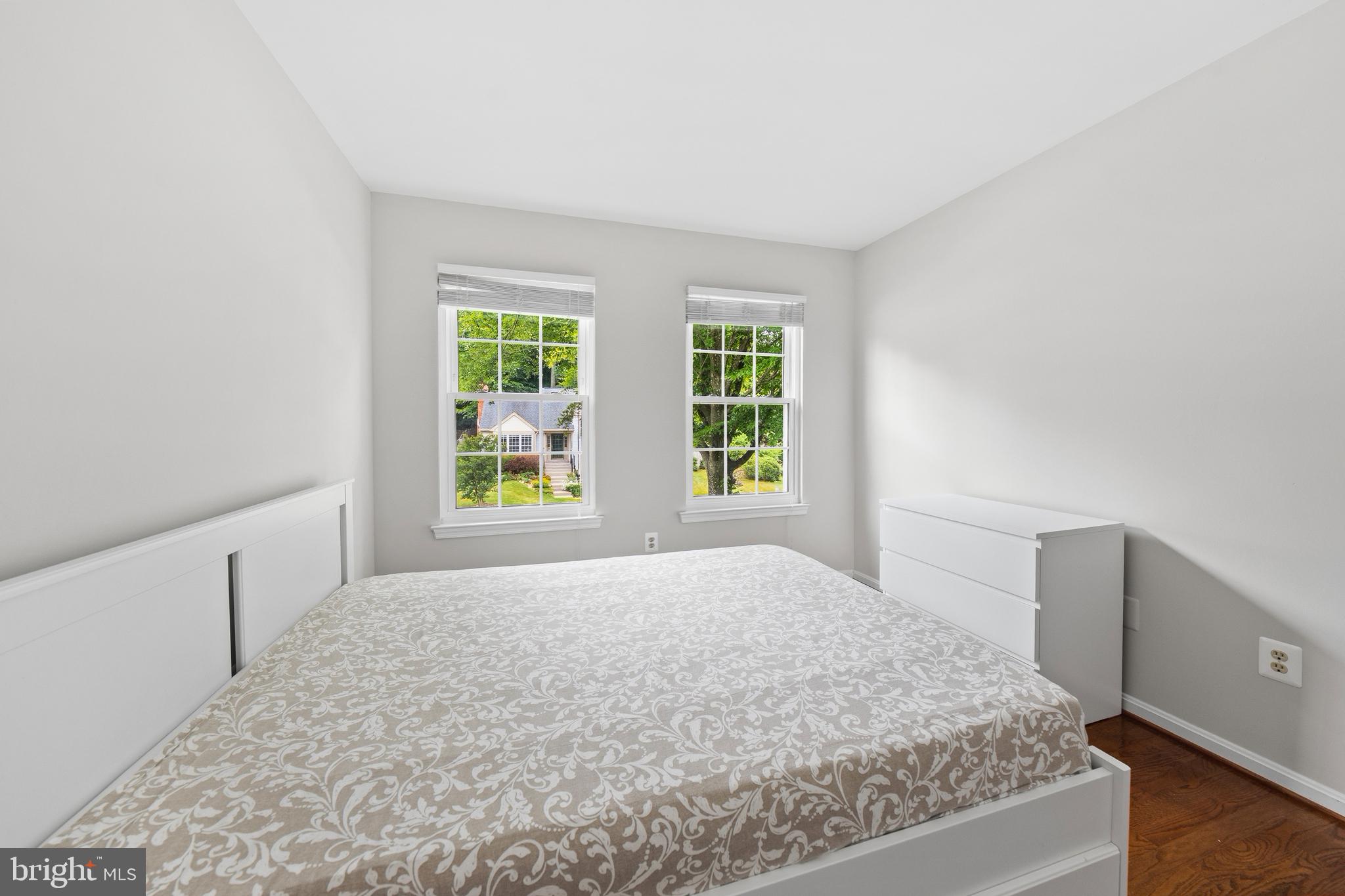 9030 Chestnut Ridge Road Fairfax Station, VA 22039 - Photo 20 of 48
