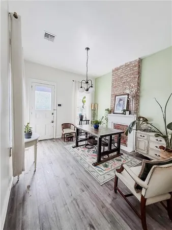 $2,650 | 2115 Chippewa Street, New Orleans, LA 70130