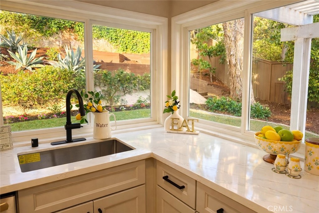 15 Rippling Streme Irvine, CA 92603 - Photo 16 of 50