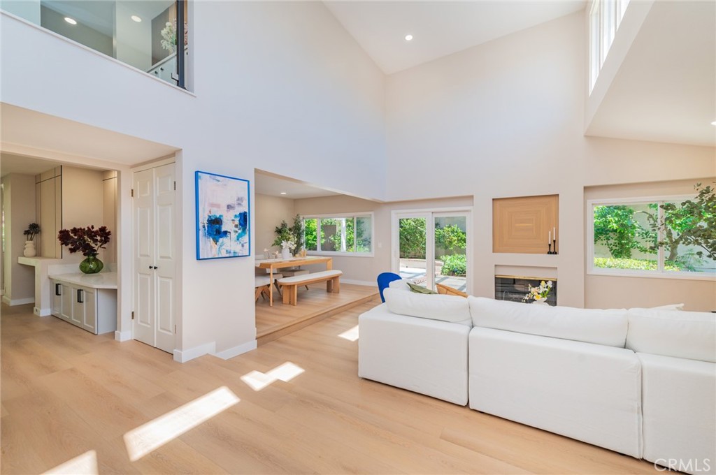 15 Rippling Streme Irvine, CA 92603 - Photo 7 of 50