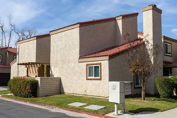 $700,000 | 2700 Via Portola, Fullerton, CA 92835