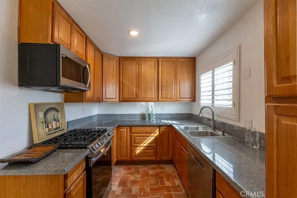$700,000 | 2700 Via Portola, Fullerton, CA 92835