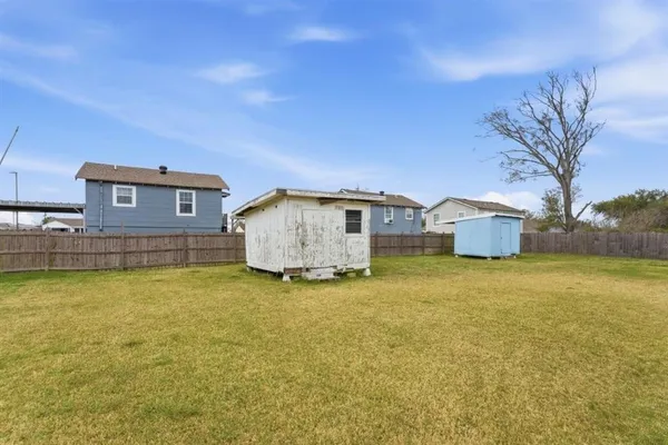 $1,300 | 3206 Hodges Street, Lake Charles, LA 70601