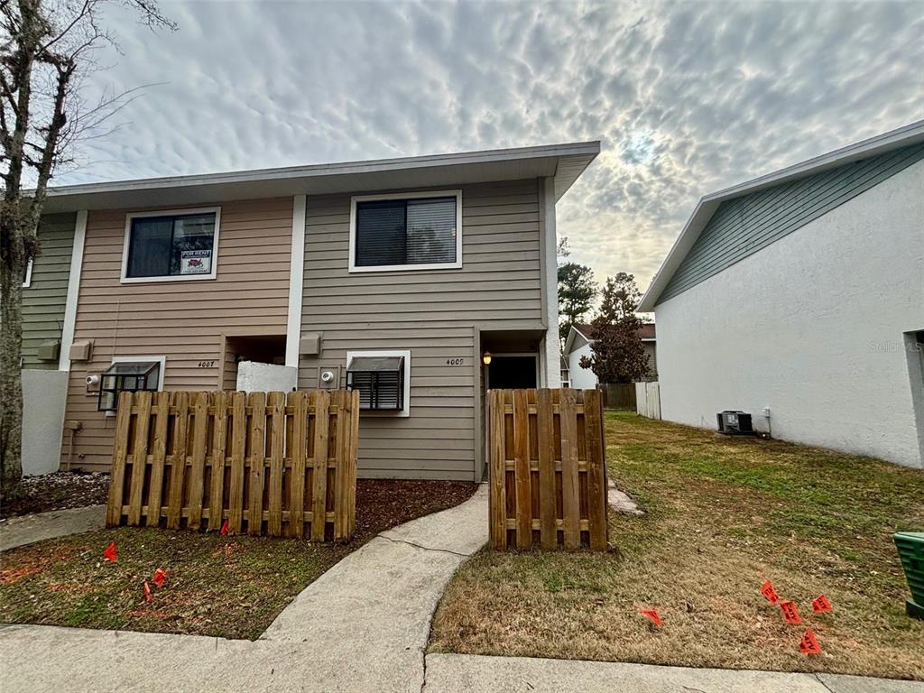 4009 Southwest 20th Lane Gainesville, FL 32607 - Photo 2 of 19