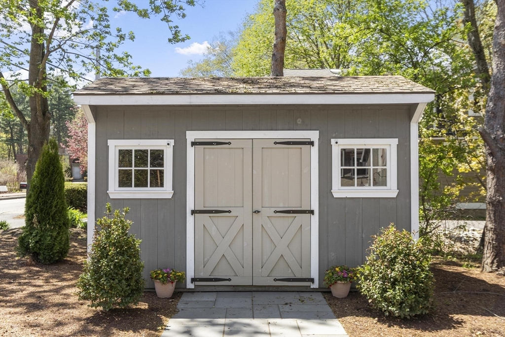 696 Main Street Concord, MA 01742 - Photo 34 of 37