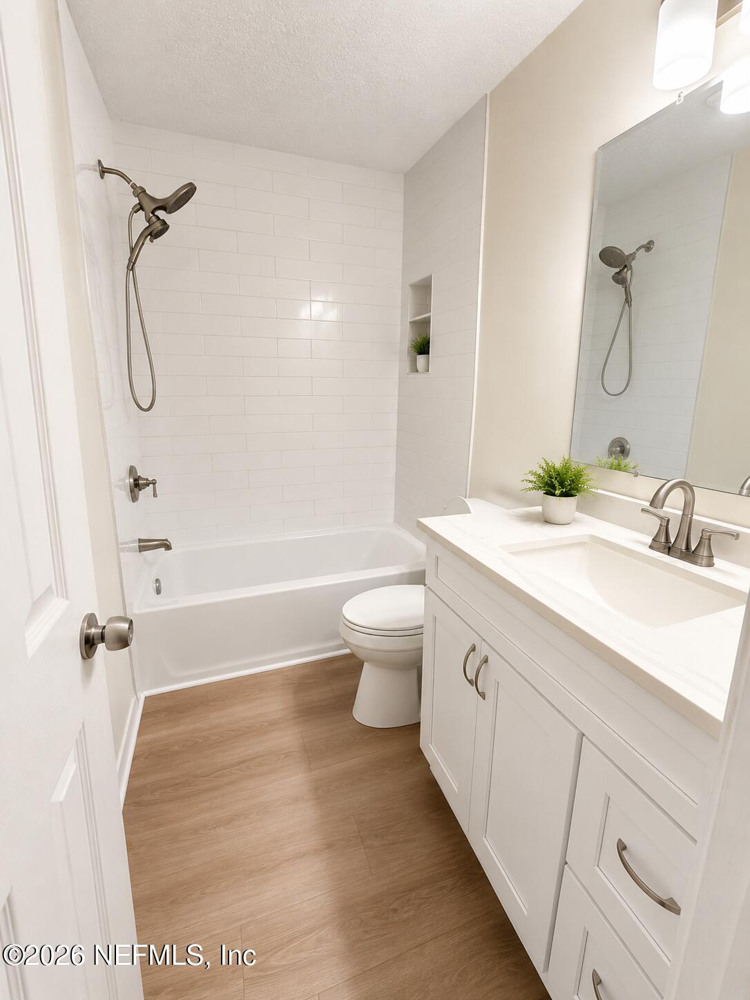 11729 Wattle Tree Road North Jacksonville, FL 32246 - Photo 6 of 10 Shared Bathroom