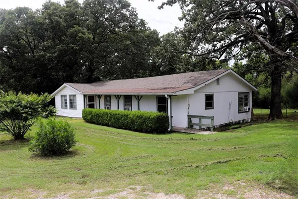 $249,500 | 4366 Interstate 30, Campbell, TX 75422
