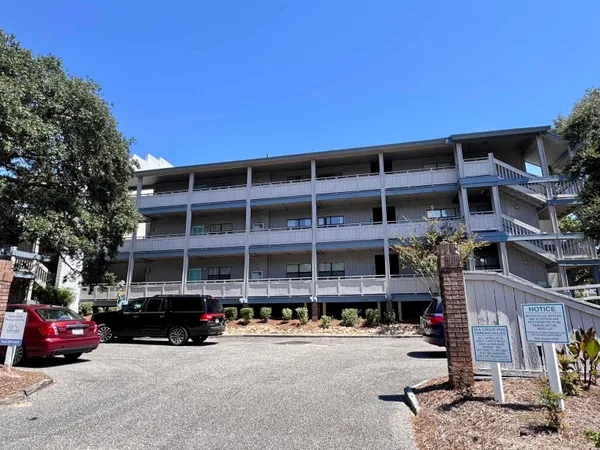 $345,000 | 310 5th Avenue North, Unit 302, Surfside Beach, SC 29575